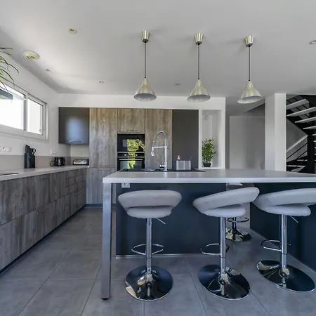 Villa Grande Maison Saint Paul - Maison De Campagne Design - Parking Gratuit Brout-Vernet