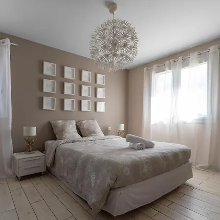 Villa Grande Maison Saint Paul - Maison De Campagne Design - Parking Gratuit Brout-Vernet