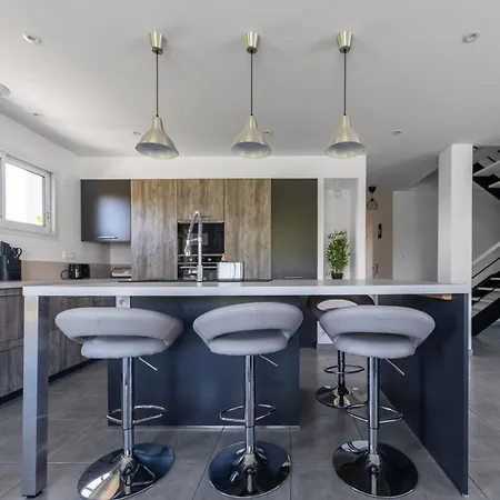 Grande Maison Saint Paul - Maison De Campagne Design - Parking Gratuit * Brout-Vernet